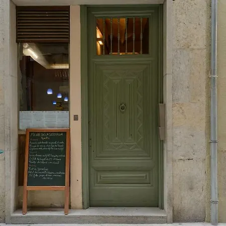 Apg Mercaders 3 Apartment Girona