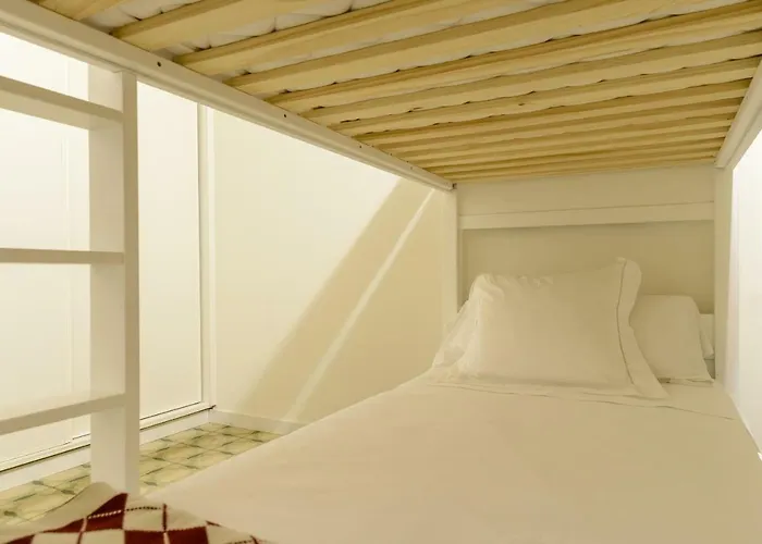 Apg Mercaders 3 Apartman